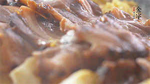 大火蒸至15分鐘即可。