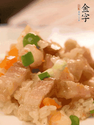 出鍋后撒點(diǎn)蔥花更香。