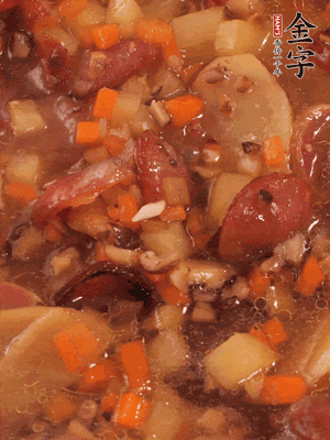 加大半碗水，沒過大部分食材